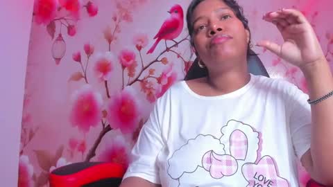 Snapshot of thais_waldrof chatting on 13, 2, 2025 Andreina online show from 13, 2, 2025