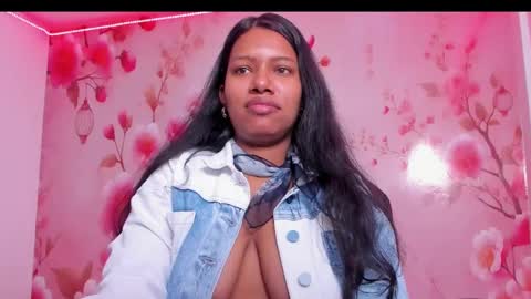 Snapshot of thais_waldrof chatting on 20, 2, 2025 Andreina online show from 20, 2, 2025