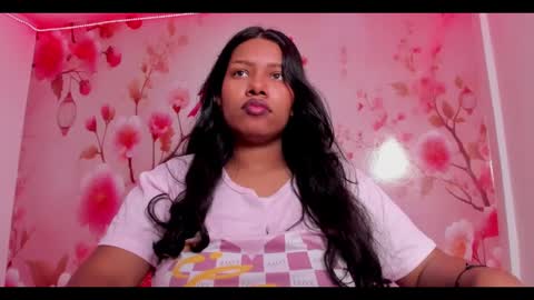 Snapshot of thais_waldrof chatting on 23, 2, 2025 Andreina online show from 23, 2, 2025