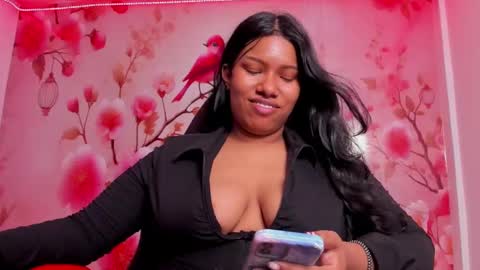 Snapshot of thais_waldrof chatting on 28, 2, 2025 Andreina online show from 28, 2, 2025