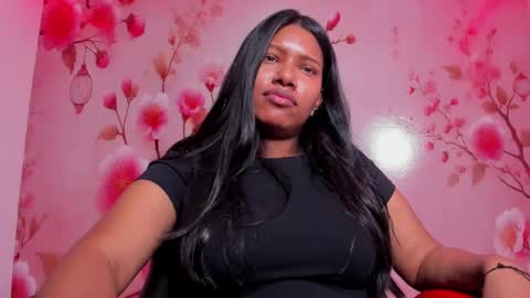 Snapshot of thais_waldrof chatting on 1, 3, 2025 Andreina online show from 1, 3, 2025