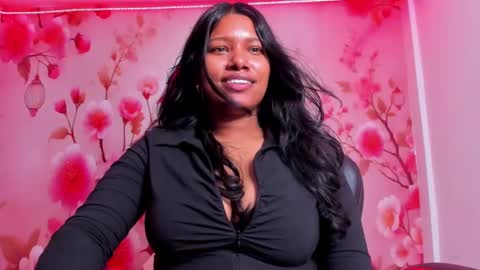 Snapshot of thais_waldrof chatting on 8, 3, 2025 Andreina online show from 8, 3, 2025