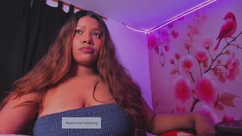 Snapshot of thais_waldrof chatting on 2, 12, 2025 Andreina online show from 2, 12, 2025