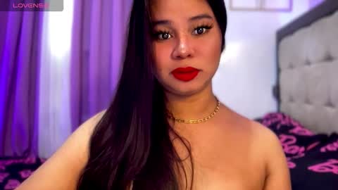 Ms. Thalia online show from 24, 11, 2025