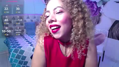Snapshot of thalia_mills19 chatting on 25, 9, 2025 Andrea online show from 25, 9, 2025