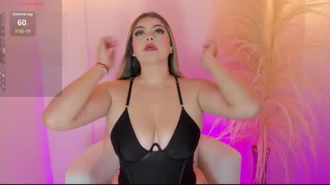 Snapshot of thaliafox_ chatting on 30, 9, 2025 Thalia online show from 30, 9, 2025