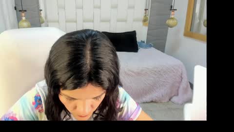 Snapshot of thalialopez chatting on 27, 3, 2026 Thalia online show from 27, 3, 2026