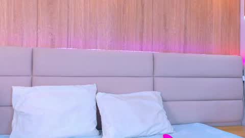 Snapshot of thalianarosse chatting on 5, 4, 2026 thalianarosse online show from 5, 4, 2026