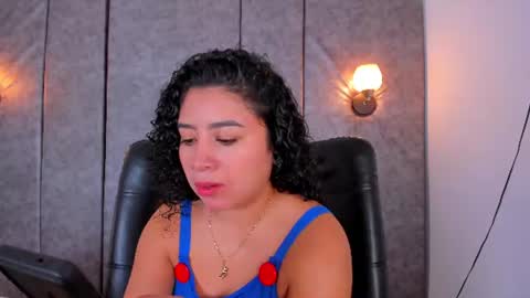 Snapshot of thara_webstter chatting on 7, 7, 2026 thara webstter online show from 7, 7, 2026