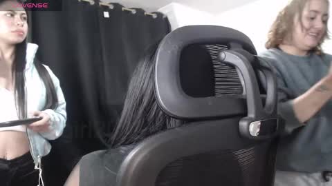   online show from 18, 9, 2025