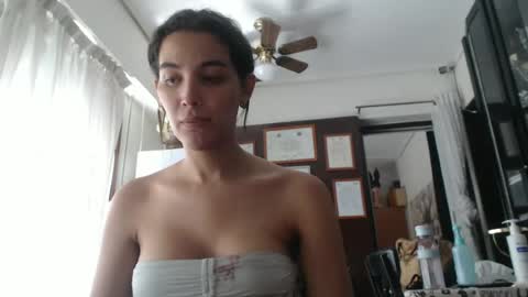 Snapshot of thayanizreal chatting on 19, 6, 2026 thayanizreal online show from 19, 6, 2026
