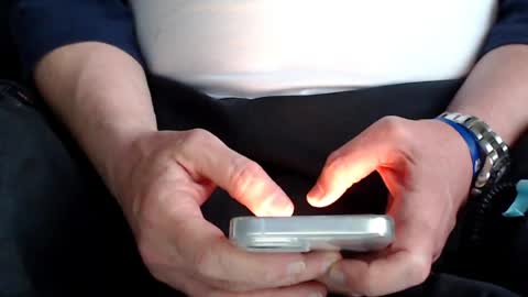 Snapshot of the1pocketrocket chatting on 25, 4, 2026 the1pocketrocket online show from 25, 4, 2026