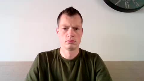 Snapshot of the___rocky200 chatting on 6, 4, 2026 Dennis online show from 6, 4, 2026