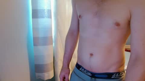 Snapshot of the_big_spoon chatting on 28, 3, 2026 the_big_spoon online show from 28, 3, 2026