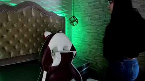 Snapshot of the_cat_girl_ chatting on 14, 2, 2025 i am Cat online show from 14, 2, 2025