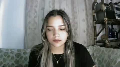 Snapshot of the_crow_18 chatting on 1, 5, 2026 liz online show from 1, 5, 2026