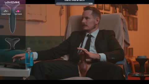 Snapshot of the_dilf chatting on 6, 12, 2024 The DILF -  online show from 6, 12, 2024