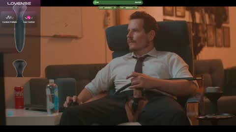 Snapshot of the_dilf chatting on 16, 4, 2026 The DILF - online show from 16, 4, 2026