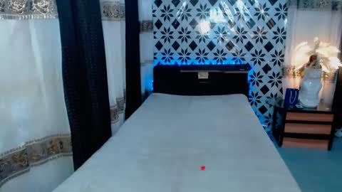 Snapshot of the_girl_nxt_door chatting on 22, 2, 2025 samm online show from 22, 2, 2025