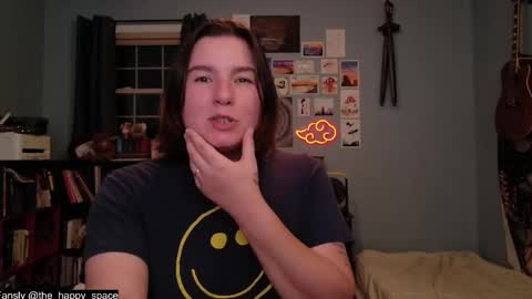 Snapshot of the_happy_space chatting on 16, 4, 2026 MATERNITY LEAVE online show from 16, 4, 2026
