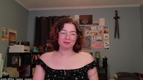 Snapshot of the_happy_space chatting on 4, 5, 2026 MATERNITY LEAVE online show from 4, 5, 2026