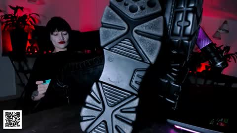 Snapshot of the_inamorata chatting on 6, 2, 2026 Goddess Misha online show from 6, 2, 2026