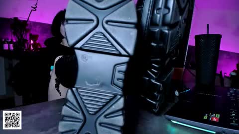 Snapshot of the_inamorata chatting on 27, 3, 2026 Goddess Misha online show from 27, 3, 2026