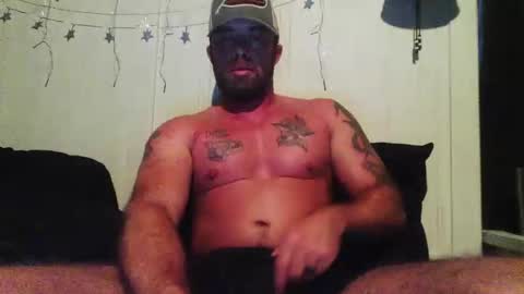 Snapshot of the_mikaelsons chatting on 28, 11, 2025 The Mikaelsons online show from 28, 11, 2025