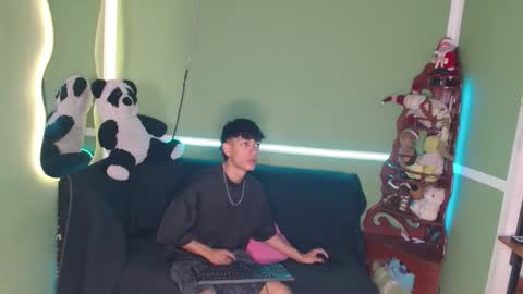 Snapshot of the_muderer chatting on 4, 12, 2025 murderer online show from 4, 12, 2025