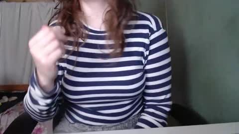 Snapshot of the_prettywondder chatting on 11, 9, 2025 Ekye online show from 11, 9, 2025