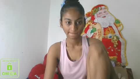 Snapshot of the_right_girl chatting on 26, 12, 2024 Suzan Sexy online show from 26, 12, 2024
