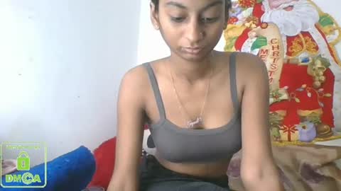 Snapshot of the_right_girl chatting on 1, 1, 2025 Suzan Sexy online show from 1, 1, 2025