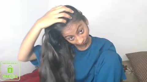 Snapshot of the_right_girl chatting on 8, 2, 2025 Suzan Sexy online show from 8, 2, 2025