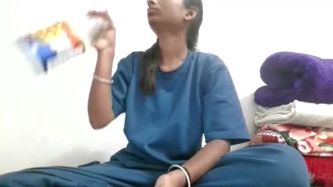 Snapshot of the_right_girl chatting on 3, 10, 2025 Suzan Sexy online show from 3, 10, 2025