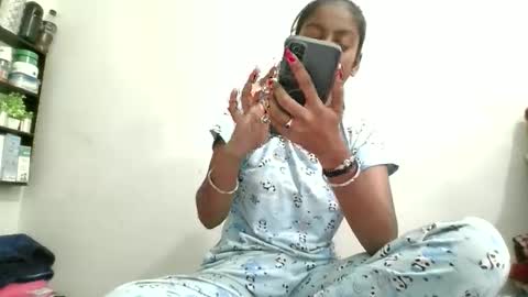 Snapshot of the_right_girl chatting on 19, 10, 2025 Suzan Sexy online show from 19, 10, 2025