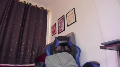 Snapshot of the_skinnyguys chatting on 23, 3, 2026 the_skinnyguys online show from 23, 3, 2026