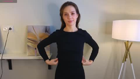 Snapshot of the_truewoman_show chatting on 4, 4, 2026 My name is Cynthia and Im very happy to see you in my sweet room online show from 4, 4, 2026