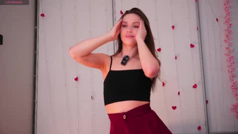 Snapshot of the_truewoman_show chatting on 18, 5, 2026 My name is Cynthia and Im very happy to see you in my sweet room online show from 18, 5, 2026