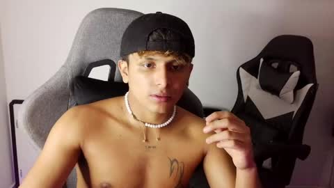 Snapshot of the_weed_guys chatting on 24, 5, 2026 Danny online show from 24, 5, 2026