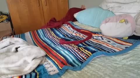 theauroramae -  online show from 5, 10, 2025