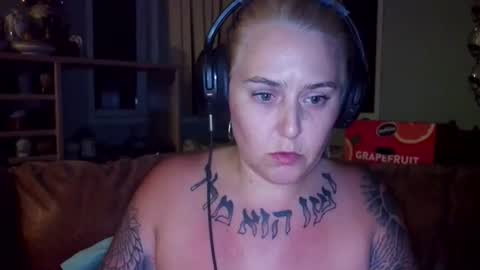 Snapshot of theauroramae chatting on 7, 7, 2026 theauroramae - online show from 7, 7, 2026