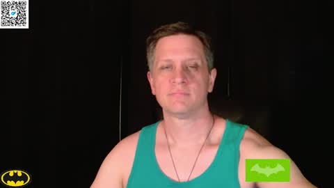 Snapshot of thebatandthecat10 chatting on 6, 4, 2026 ISABELLA or MATT online show from 6, 4, 2026