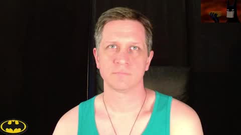 Snapshot of thebatandthecat10 chatting on 15, 4, 2026 ISABELLA or MATT online show from 15, 4, 2026