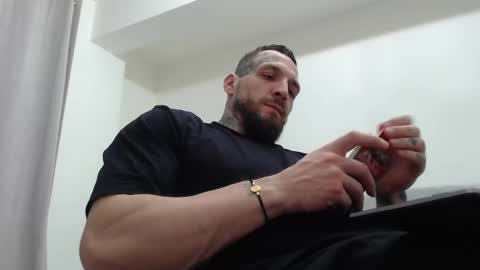 Snapshot of thebestmuscles chatting on 17, 3, 2026 John online show from 17, 3, 2026