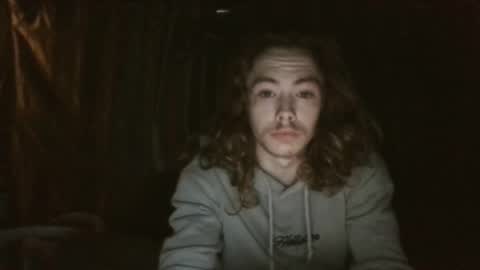 Snapshot of thebirdman1902 chatting on 20, 4, 2026 thebirdman1902 online show from 20, 4, 2026