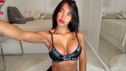 Snapshot of thebluelagoon30 chatting on 21, 10, 2025 valeria online show from 21, 10, 2025