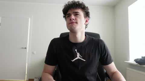 Snapshot of thebrad_holloway chatting on 20, 3, 2026 Thebrad H online show from 20, 3, 2026