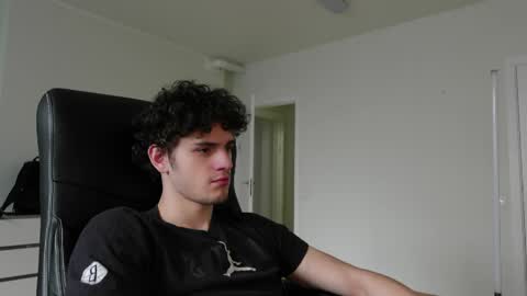 Snapshot of thebrad_holloway chatting on 11, 4, 2026 Thebrad H online show from 11, 4, 2026