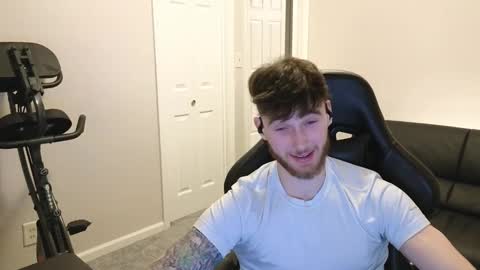 Snapshot of thebrentsavage chatting on 1, 1, 2025 thebrentsavage online show from 1, 1, 2025