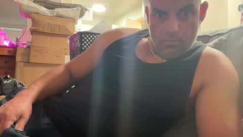 Snapshot of thebuzz777 chatting on 2, 5, 2026 theBuzz777 online show from 2, 5, 2026
